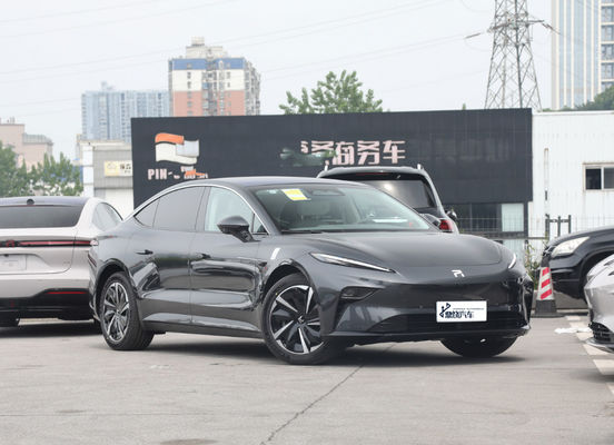 Kleurrijke goedkope stijgende auto F7 hoge kwaliteit 294Ps 450Nm Pure EV elektrische voertuigen